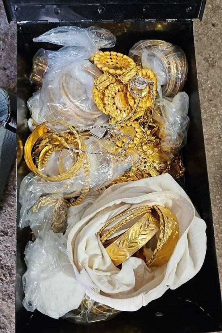 Intérieur de l'unité de collecte de biens