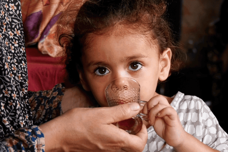 La fillette Éilaf, survivante d'un bombardement à Gaza