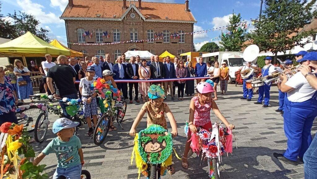 Inauguration de la fête de la rhubarbe Cantin
