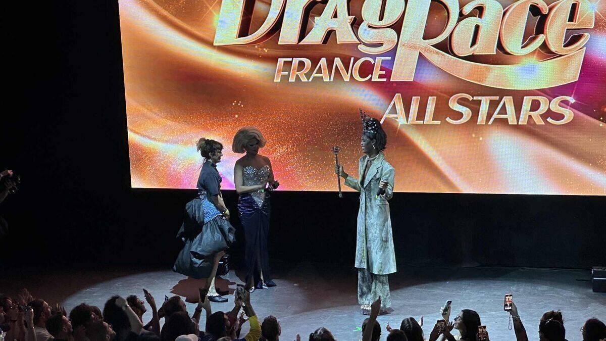 Atmosphère lors de la finale Drag Race All Stars France à l’Olympia