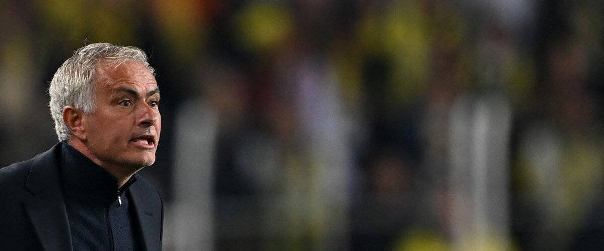 José Mourinho sur le banc après son licenciement