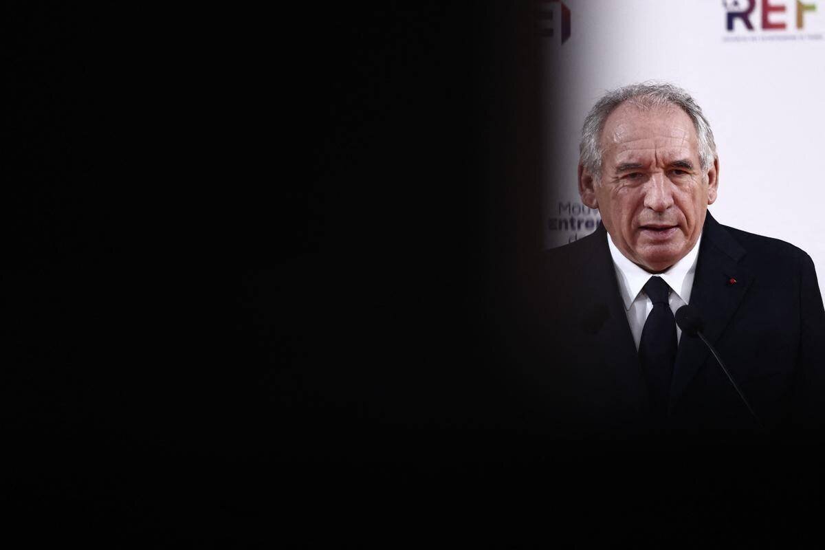 Bayrou en déplacement politique