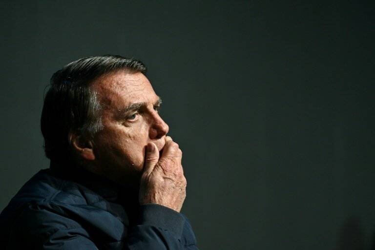 Bolsonaro assigné à résidence à Brasilia