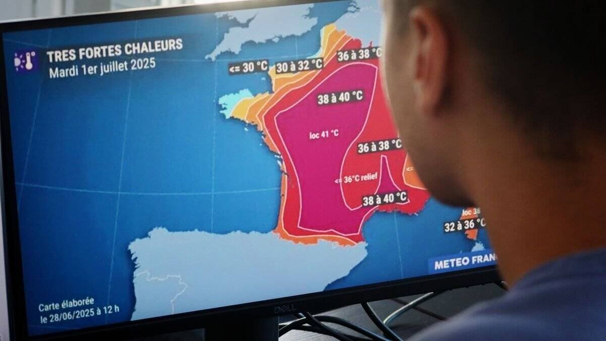 Incendie dans le sud-ouest après les canicules estivales 2025