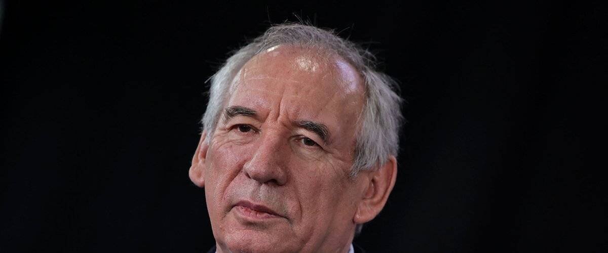 Résidents politiques en discussion autour du budget 2026