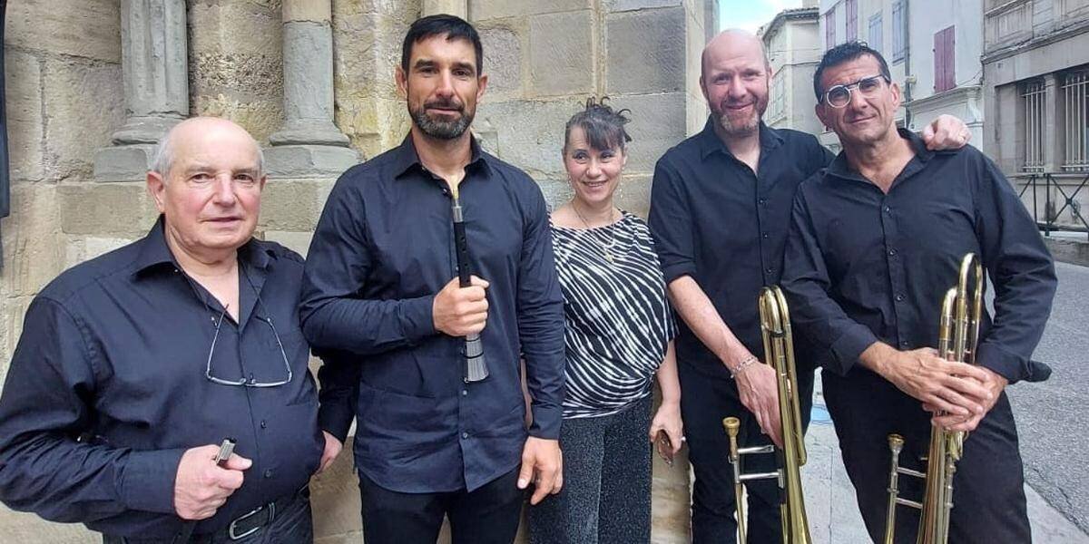 Groupe bayonnais lors d'un concert