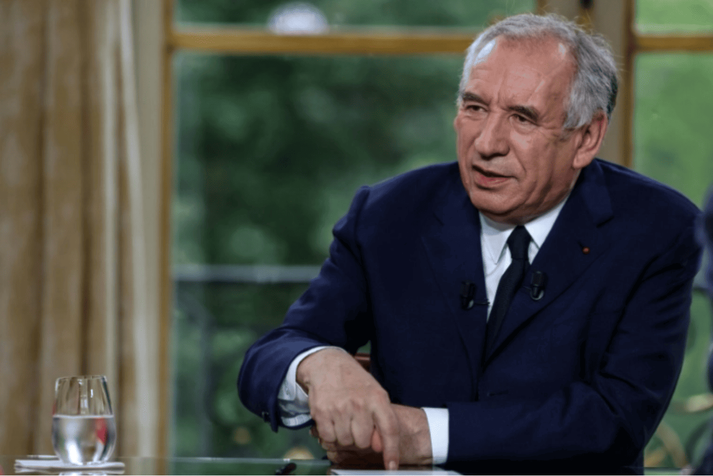 Bayrou lors d'un échange politique majeur en campagne