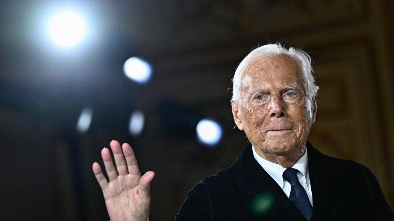 Portrait de Giorgio Armani lors d'un défilé