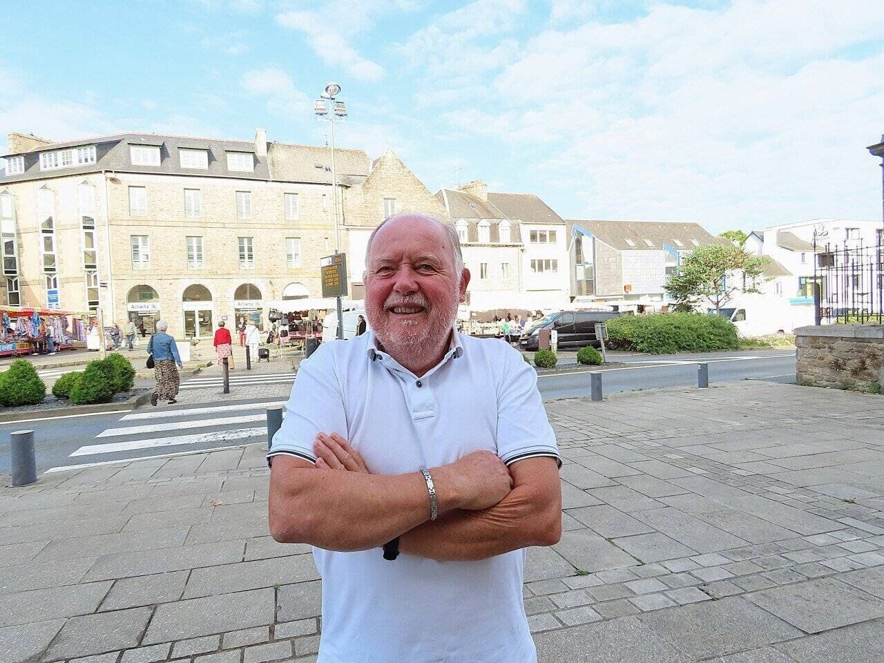 Vue générale du forum des associations à Guingamp