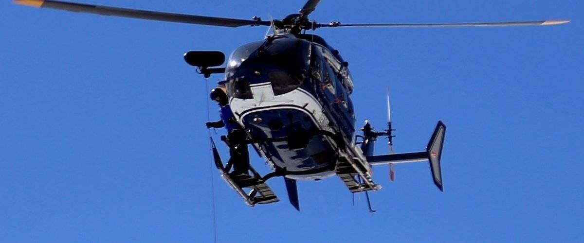Randonneur de 89 ans dans les Pyrénées près du refuge Estom