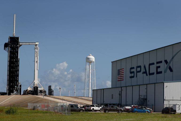 Falcon 9 et Crew Dragon au Kennedy Space Center, 2021 (AFP)