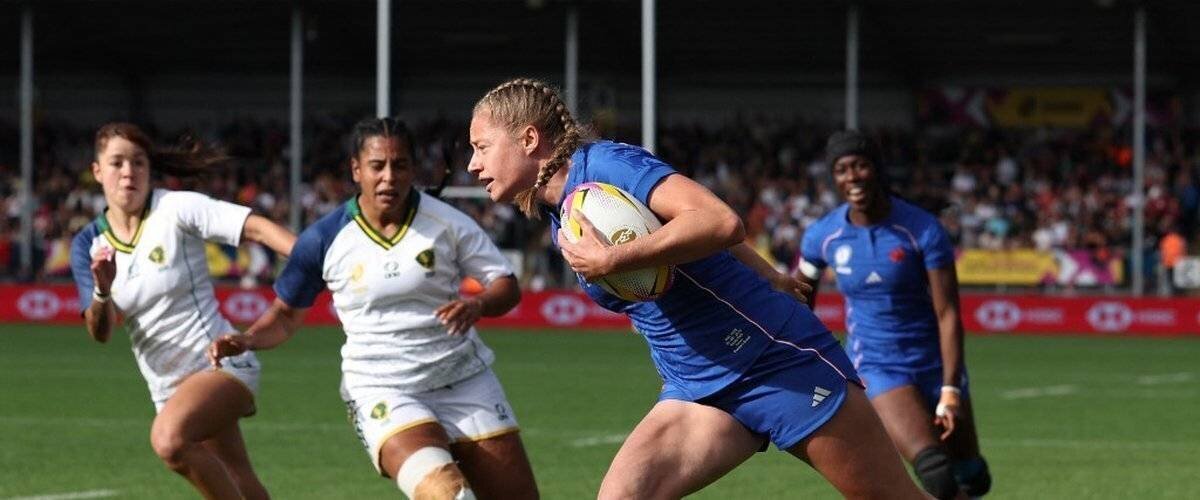 Photo du XV de France féminin en action