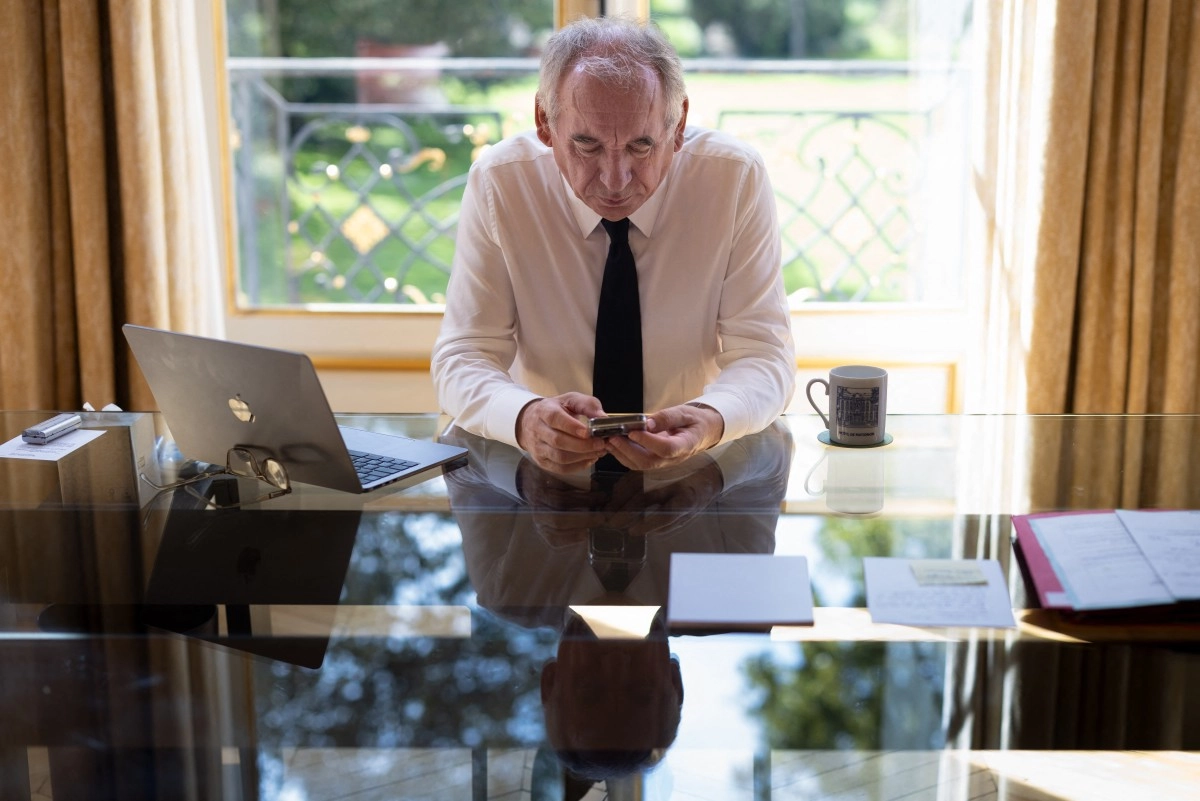 Portrait de François Bayrou lors d'une interview