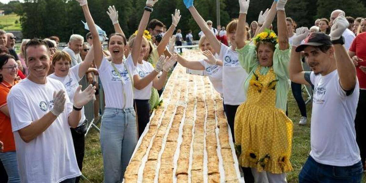 Chaîne de strudels mesurée dans le village croate de Jaskovo