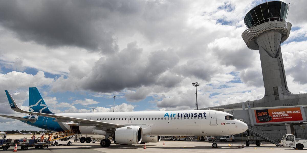Avion Air Transat en vol