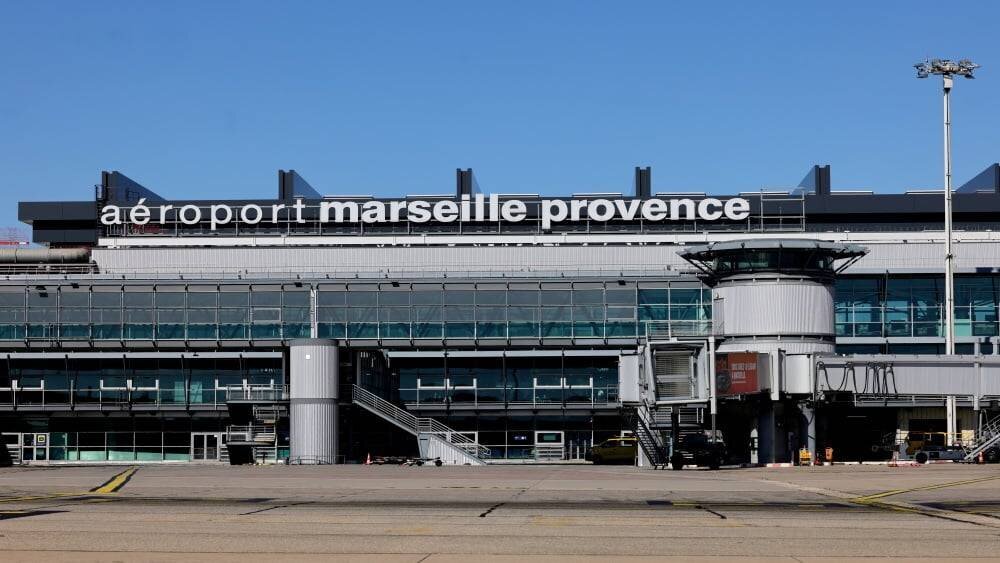 Illustration montrant l'aéroport Marseille-Provence et trafic aérien