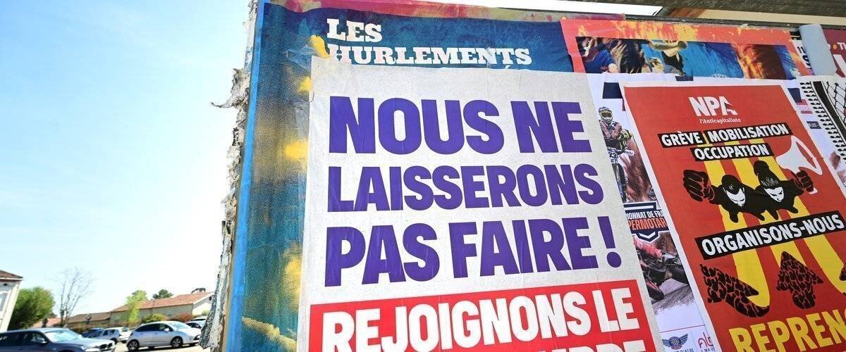 Manifestants près d’un rond-point dans le Tarn