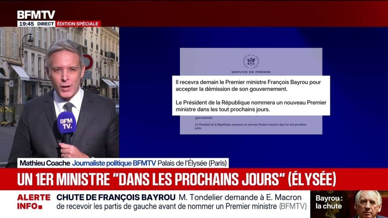Emmanuel Macron et François Bayrou lors d'un point presse