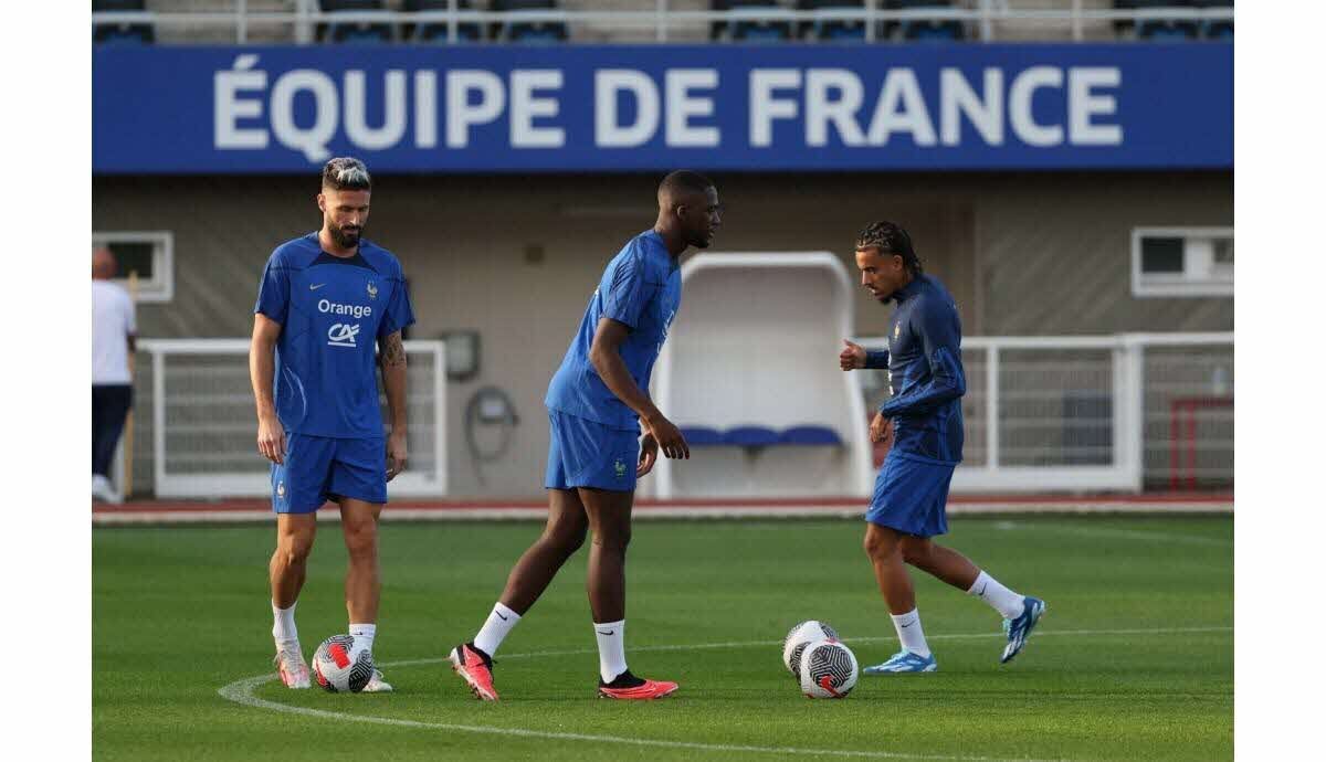 Depart du Tour cycliste feminin international de l'Ardèche autour de Laudun-l'Ardoise