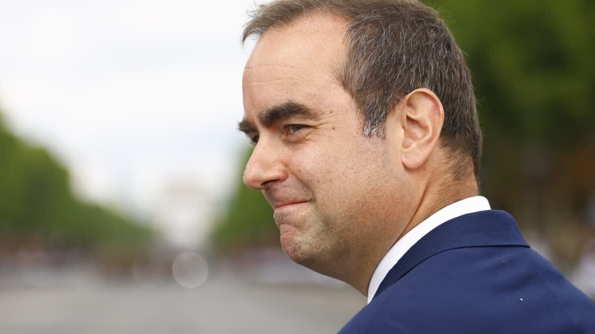 Sébastien Lecornu à Paris lors d'un événement