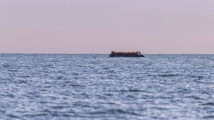 Embarcation de migrants dans la Manche