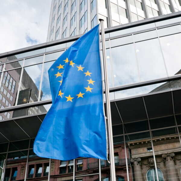 Gouverneur Villeroy de Galhau pendant une interview