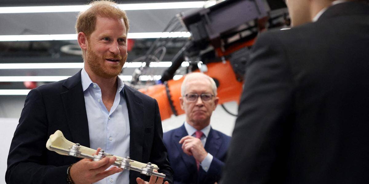 Le prince Harry arrive à Kiev à bord d’un train de nuit