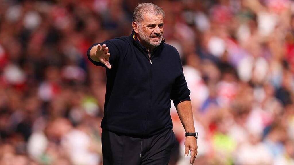 Ange Postecoglou lors d'une conférence de presse