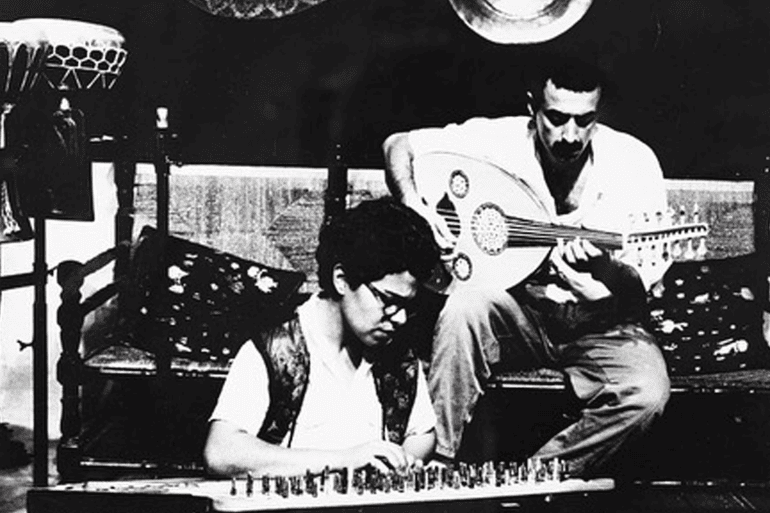 Chanteurs et musiciens du groupe Sabreen