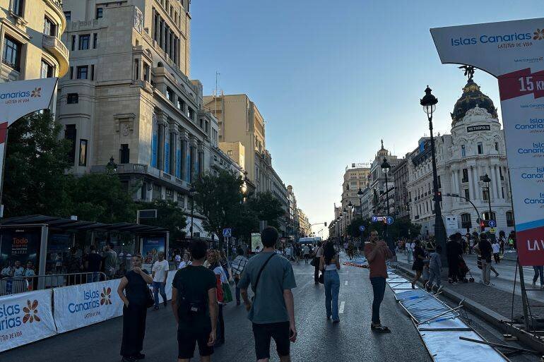 Intervention policière après l'annulation du départ de La Vuelta