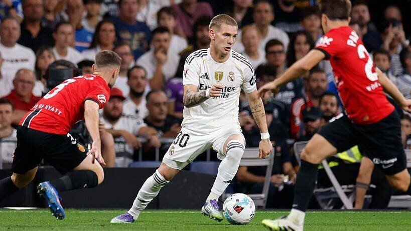 Franco Mastantuono sur le terrain