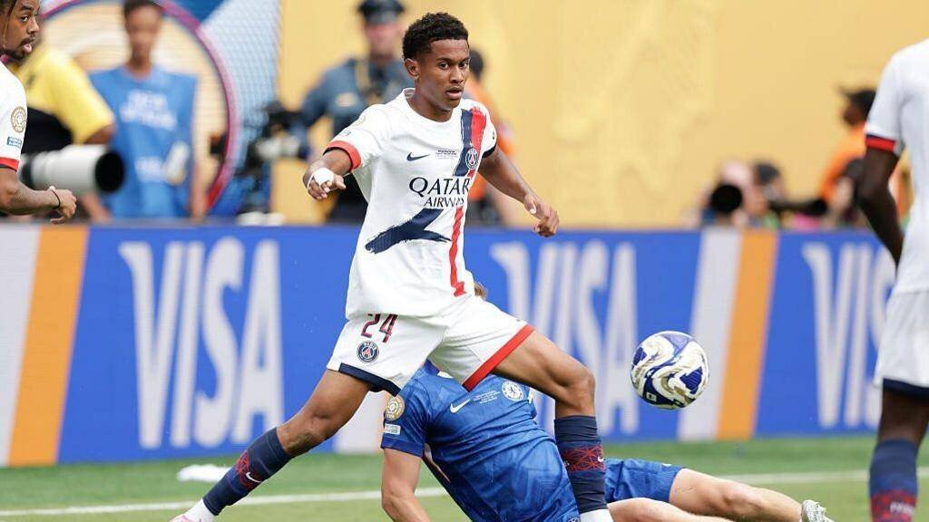 Senny Mayulu en match PSG