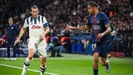 Bradley Barcola en action avec le PSG