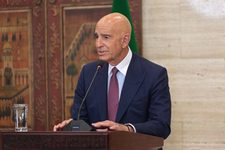 Thomas Barrack lors d'une conférence de presse à Damas, septembre 2025
