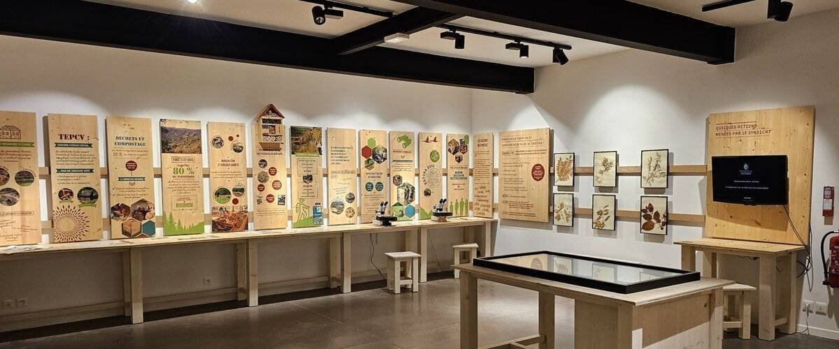 Visiteurs lors des Journées du patrimoine dans les Cévennes