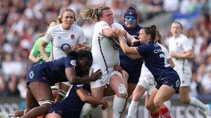 Les Françaises contre Sarah Bern lors du Six Nations 2025