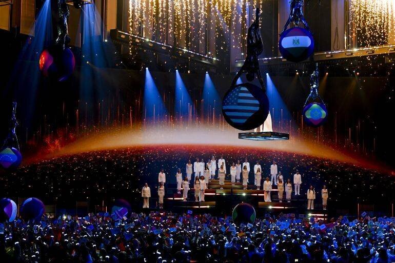 Intervision à Moscou - artistes sur scène