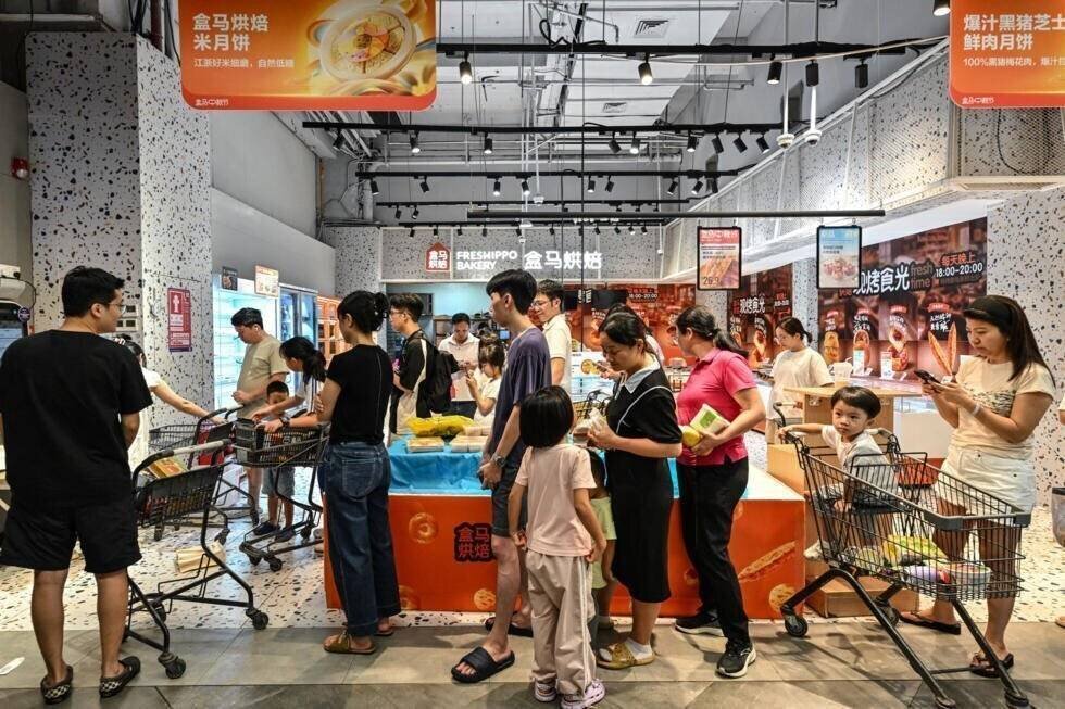Habitants faisant des provisions à Shenzhen