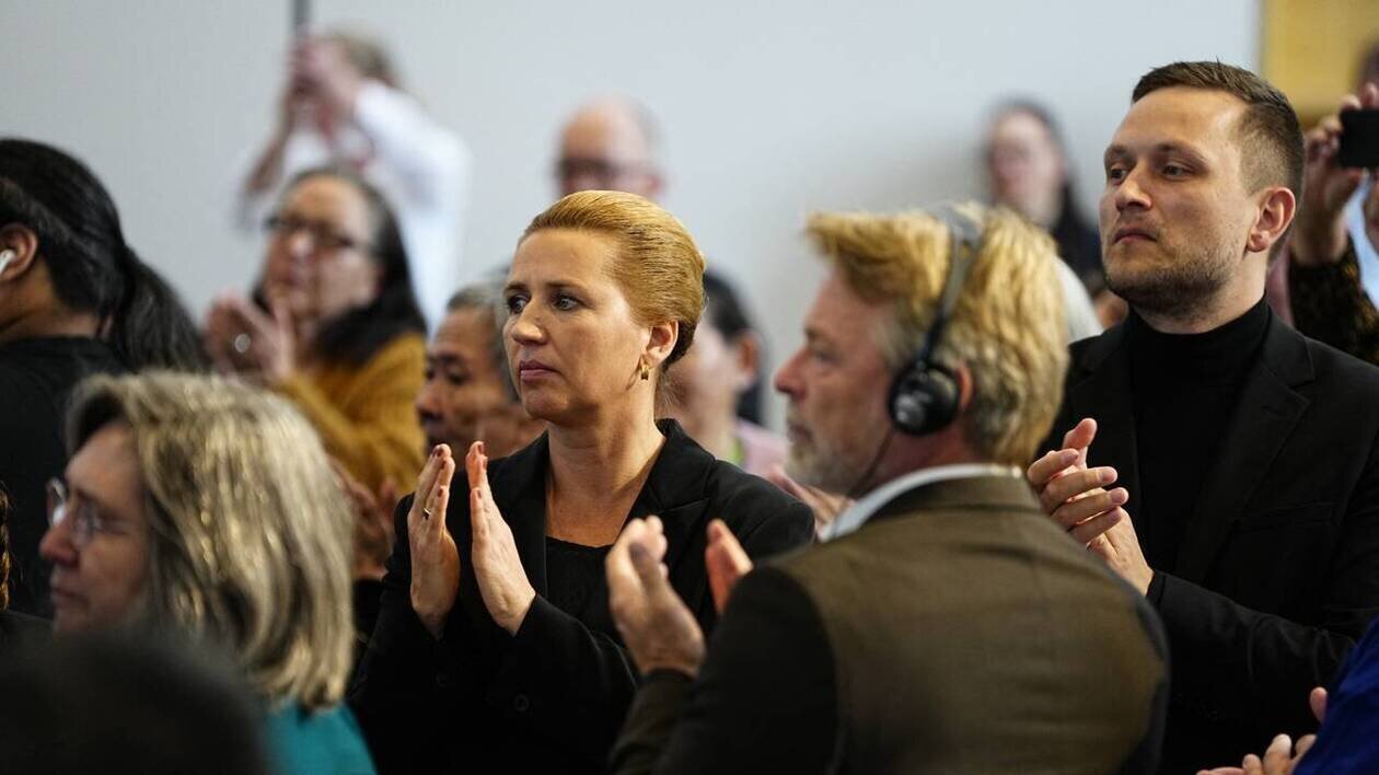 Première ministre danoise et victimes de contraception forcée au Groenland