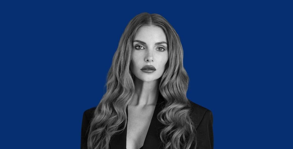 illustration manipulation information sharp power France