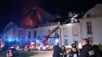 Château de Médavy partiellement détruit par l'incendie