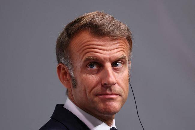 Visuel lié à la grâce présidentielle et Sarkozy