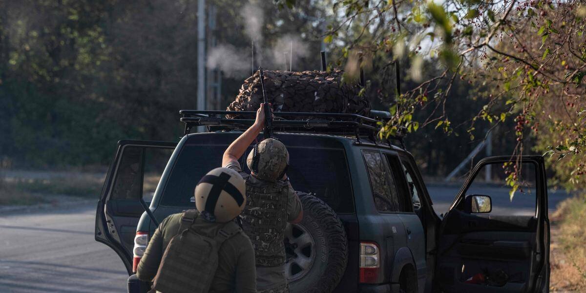 Drones et missiles pendant une attaque en Ukraine