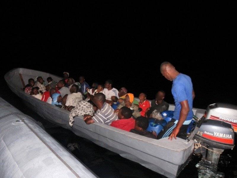 Kwassa migratoire près de Mayotte (image rapprochée)