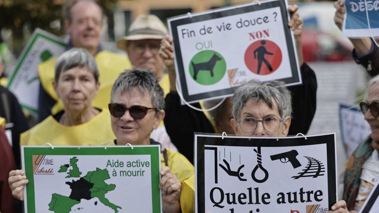Audience des militants Ultime Liberté au tribunal