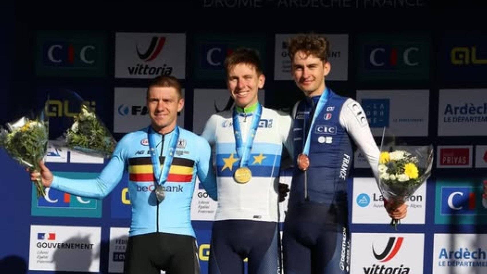 Paul Seixas sur le podium du Championnat d'Europe à Guilherand-Granges