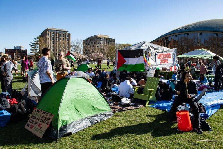 Manifestation pro-palestinienne organisée par des étudiants à MIT, Cambridge, Massachusetts, le 22 avril 2024. Photo Joseph Prezioso / AFP