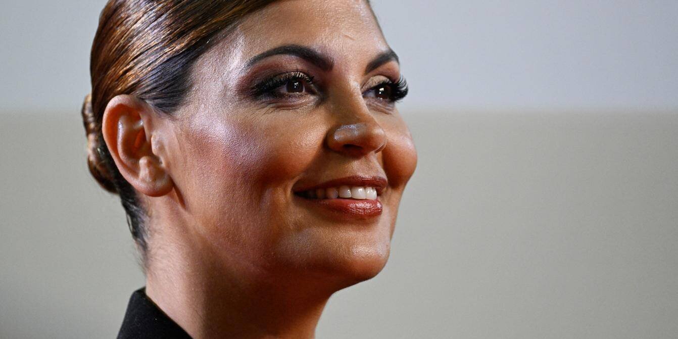 Nawell Madani dans un contexte public