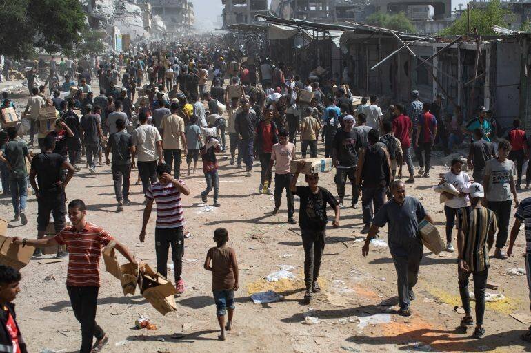 Distribution d'aide à Khan Younes