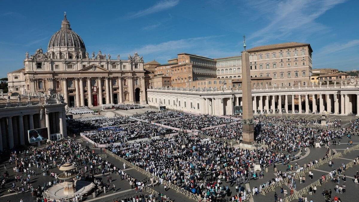 Homme interpellé près de l’autel Saint-Pierre au Vatican